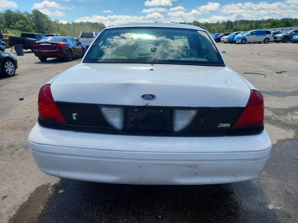 Продаж на аукціоні авто 2011 Ford Crown Victoria, vin: 2FABP7BV1BX101998, номер лоту: 57544026