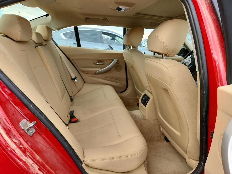 58461356 :رقم المزاد ، WBA3C3G50ENS71235 vin ، 2014 Bmw 320 مزاد بيع