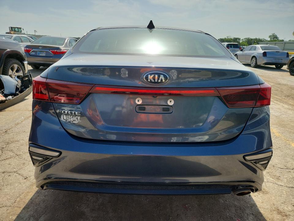 2021 Kia Forte მანქანა იყიდება აუქციონზე, vin: 3KPF24AD5ME350380, აუქციონის ნომერი: 59116246