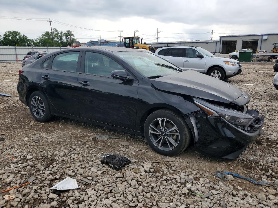 58802786 :رقم المزاد ، 3KPF24AD4RE811754 vin ، 2024 Kia Forte مزاد بيع