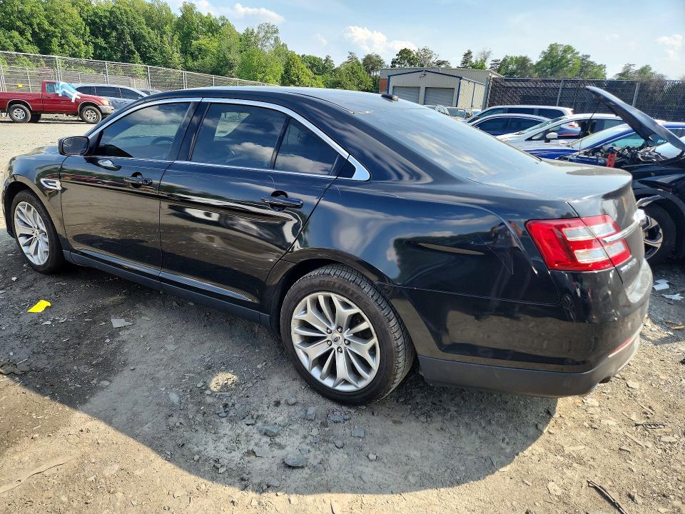 57311106 :رقم المزاد ، 1FAHP2F82FG114515 vin ، 2015 Ford Taurus مزاد بيع