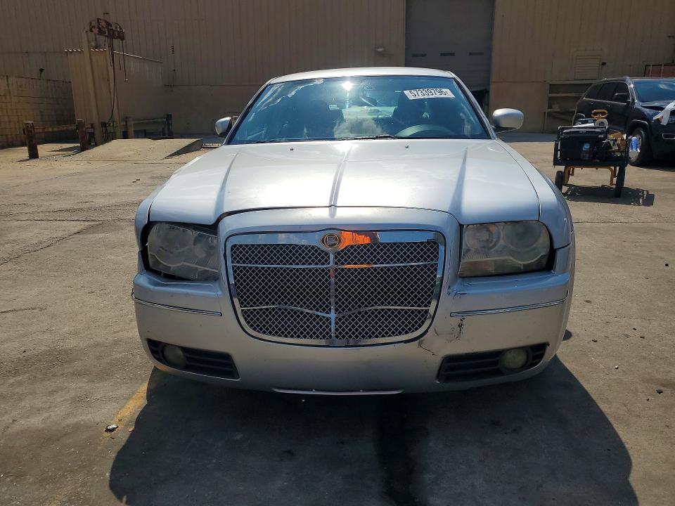 Продажа на аукционе авто 2005 Chrysler 300, vin: 2C3JA53G15H141562, номер лота: 57339796