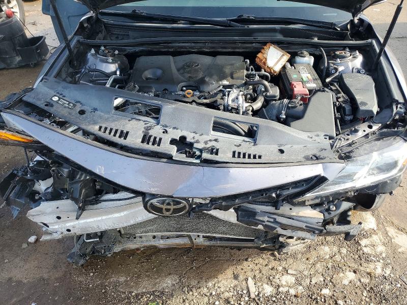 54686686 :رقم المزاد ، 4T1B11HK2KU794122 vin ، 2019 Toyota Camry مزاد بيع