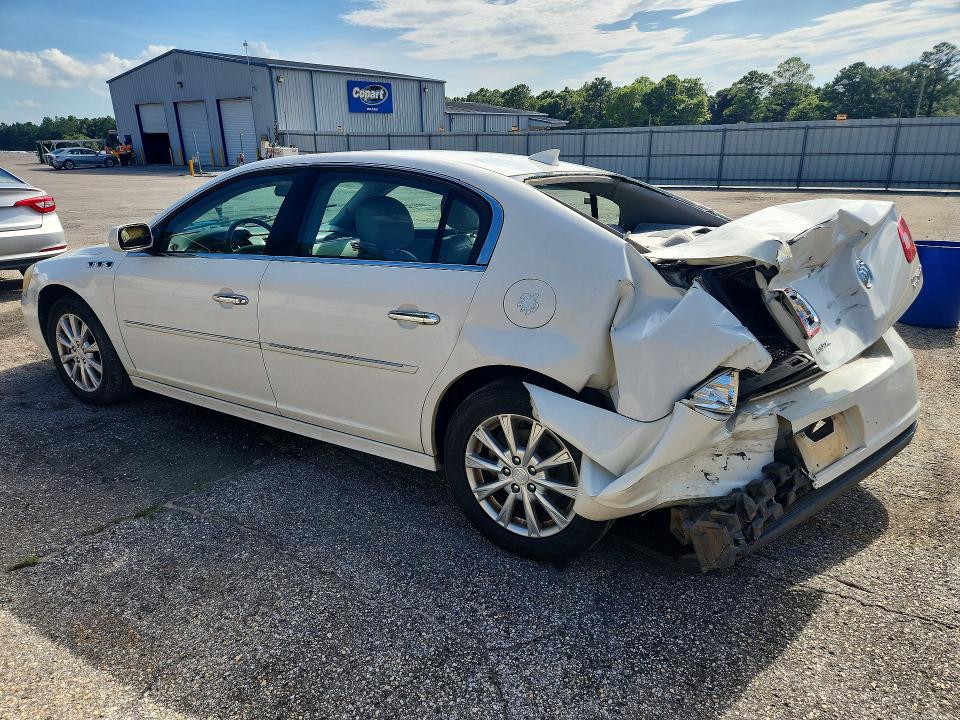 58189786 :رقم المزاد ، 1G4HC5EM8AU121352 vin ، 2010 Buick Lucerne مزاد بيع