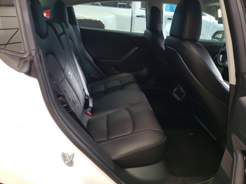 56214226 :رقم المزاد ، 5YJ3E1EA0JF051247 vin ، 2018 Tesla Model 3 مزاد بيع