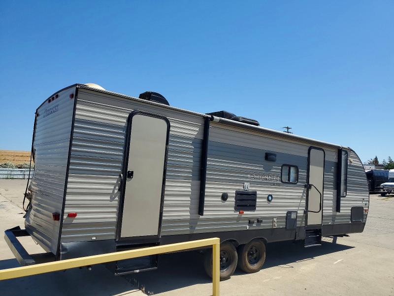 Aukcja sprzedaży 2017 Cherokee By Forest R Travel Trailer, vin: 4X4TCKC22H9127573, numer aukcji: 57370466