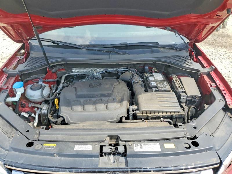 57028916 :رقم المزاد ، 3VV3B7AX6JM133440 vin ، 2018 Volkswagen Tiguan مزاد بيع
