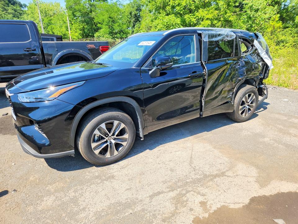 59251946 :رقم المزاد ، 5TDKDRBH5TS604200 vin ، 2026 Toyota Highlander مزاد بيع
