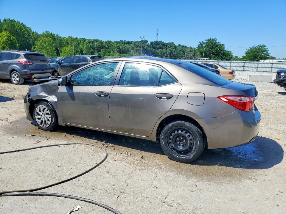 55322236 :رقم المزاد ، 2T1BURHE5JC055696 vin ، 2018 Toyota Corolla مزاد بيع