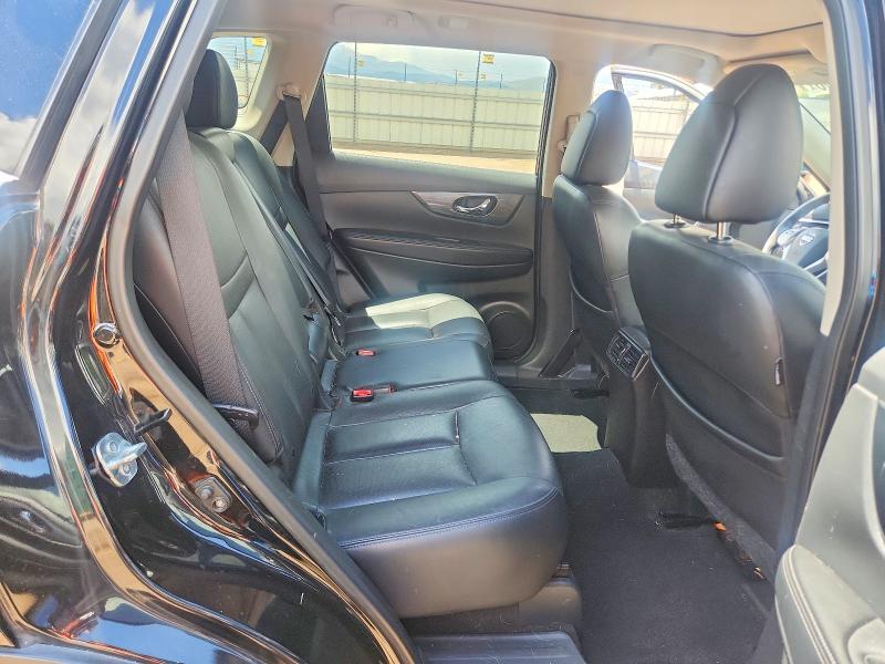 2015 Nissan Rogue მანქანა იყიდება აუქციონზე, vin: 5N1AT2MV7FC806272, აუქციონის ნომერი: 55840866