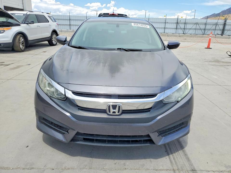 85614255 :رقم المزاد ، 19XFC2F56HE080066 vin ، 2017 Honda Civic مزاد بيع
