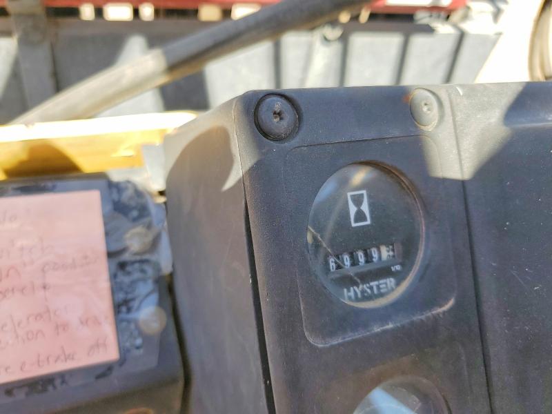 55065806 :رقم المزاد ، D004D10493Y vin ، 2001 Hyster Construction Equipment مزاد بيع