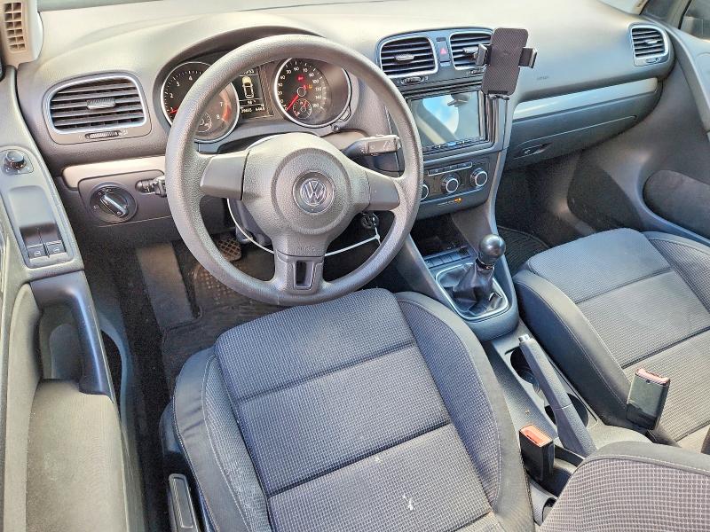 56188976 :رقم المزاد ، WVWAB7AJ2AW300362 vin ، 2010 Volkswagen Golf مزاد بيع