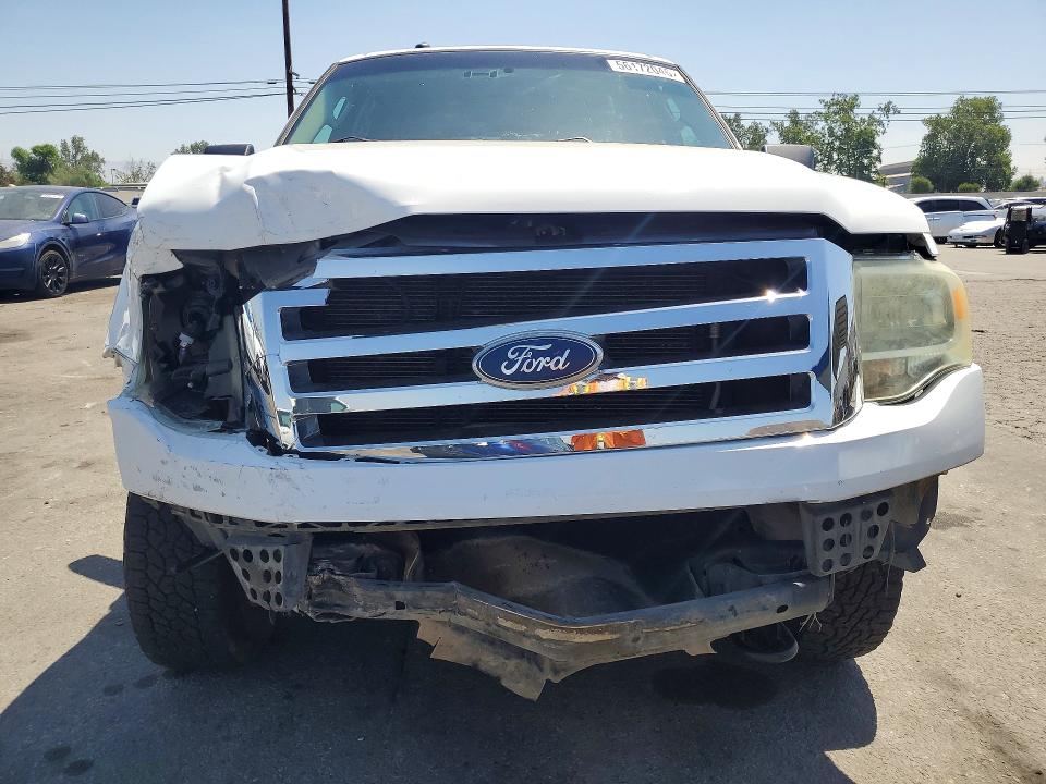 56172046 :رقم المزاد ، 1FMJU1G54BEF36628 vin ، 2011 Ford Expedition مزاد بيع