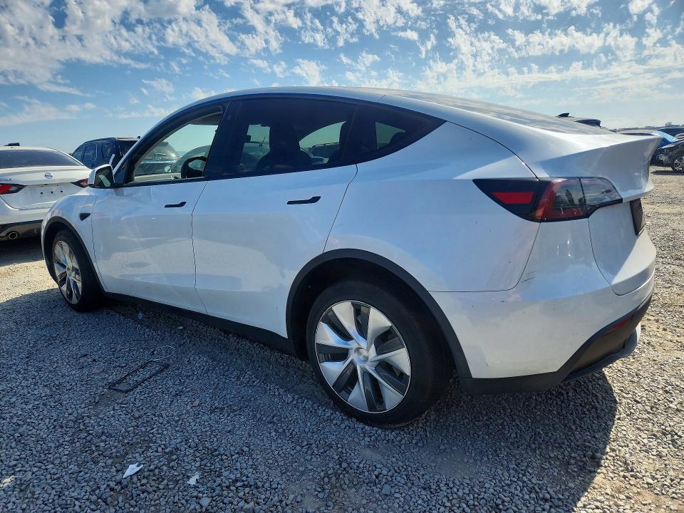 Продажа на аукционе авто 2023 Tesla Model Y, vin: 7SAYGDEE6PA060032, номер лота: 57433786