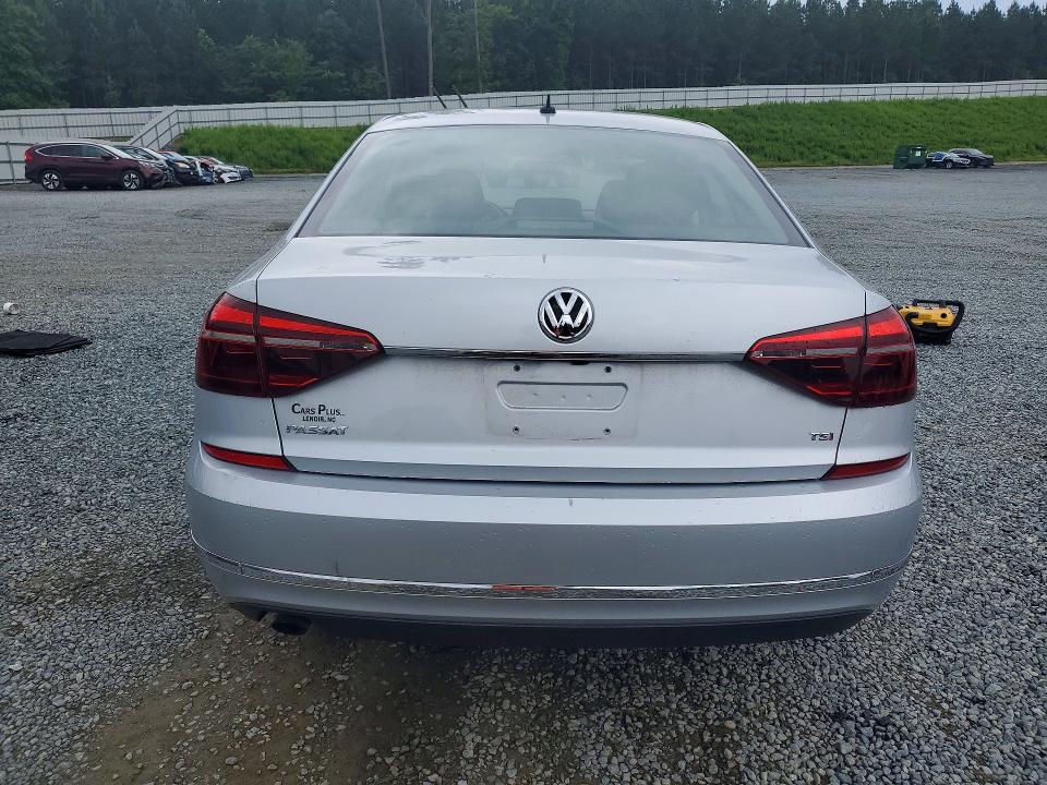 2017 Volkswagen Passat მანქანა იყიდება აუქციონზე, vin: 1VWAT7A34HC058567, აუქციონის ნომერი: 55930086