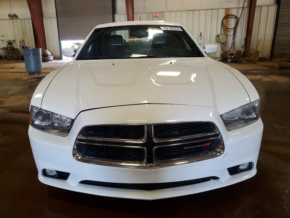 57165556 :رقم المزاد ، 2C3CDXCT1DH652650 vin ، 2013 Dodge Charger مزاد بيع