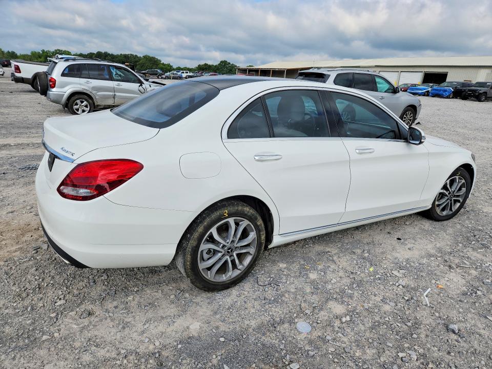 57576916 :رقم المزاد ، 55SWF4KB8HU219542 vin ، 2017 Mercedes-benz C مزاد بيع