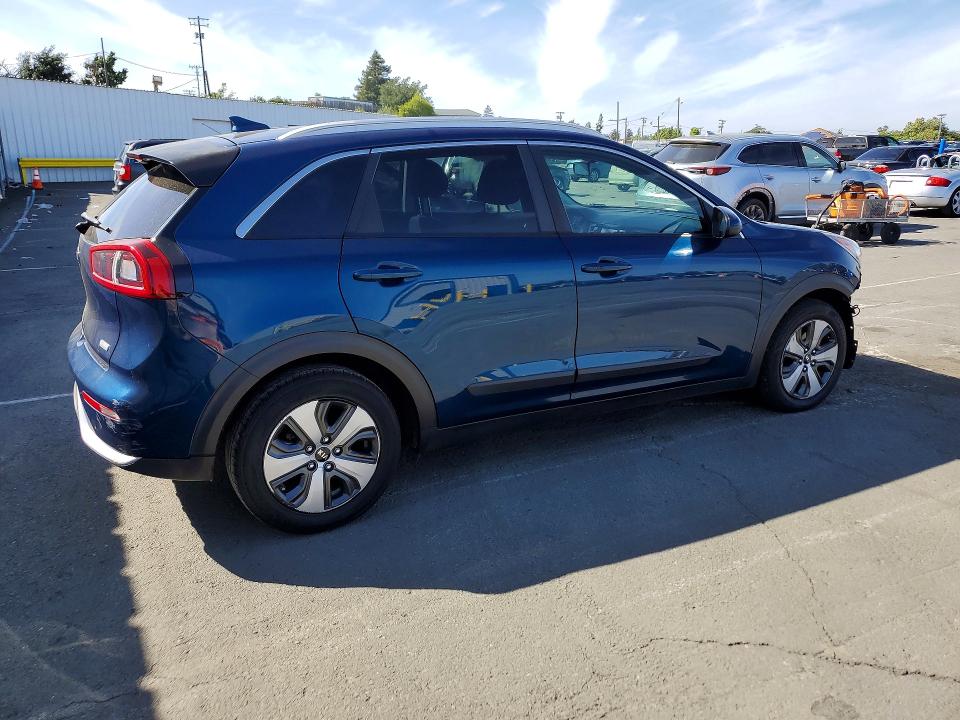 Продажа на аукционе авто 2018 Kia Niro, vin: KNDCB3LC9J5138476, номер лота: 55644676