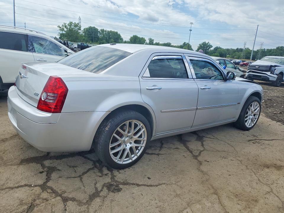 58548296 :رقم المزاد ، 2C3CK5CV5AH133284 vin ، 2010 Chrysler 300 مزاد بيع
