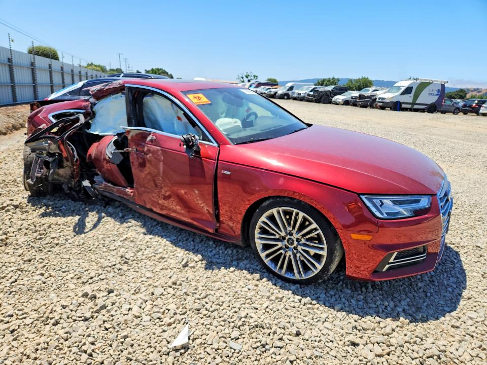 57694556 :رقم المزاد ، WAUENAF42JA010139 vin ، 2018 Audi A4 مزاد بيع