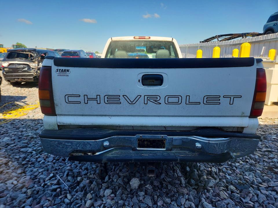 Продаж на аукціоні авто 2000 Chevrolet Silverado, vin: 1GCEK14T5YE330905, номер лоту: 57607596