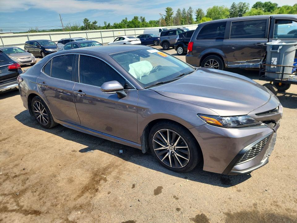 Продажа на аукционе авто 2022 Toyota Camry, vin: 4T1G11AK7NU631602, номер лота: 55719726