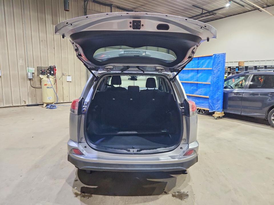 Aukcja sprzedaży 2017 Toyota Rav4, vin: 2T3BFREV8HW575003, numer aukcji: 56593466
