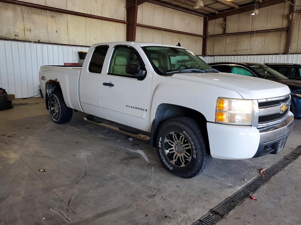 Продажа на аукционе авто 2007 Chevrolet Silverado, vin: 1GCEK19067Z611990, номер лота: 57596216