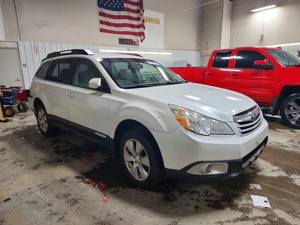 57239436 :رقم المزاد ، 4S4BRBCC1B3328699 vin ، 2011 Subaru Outback مزاد بيع