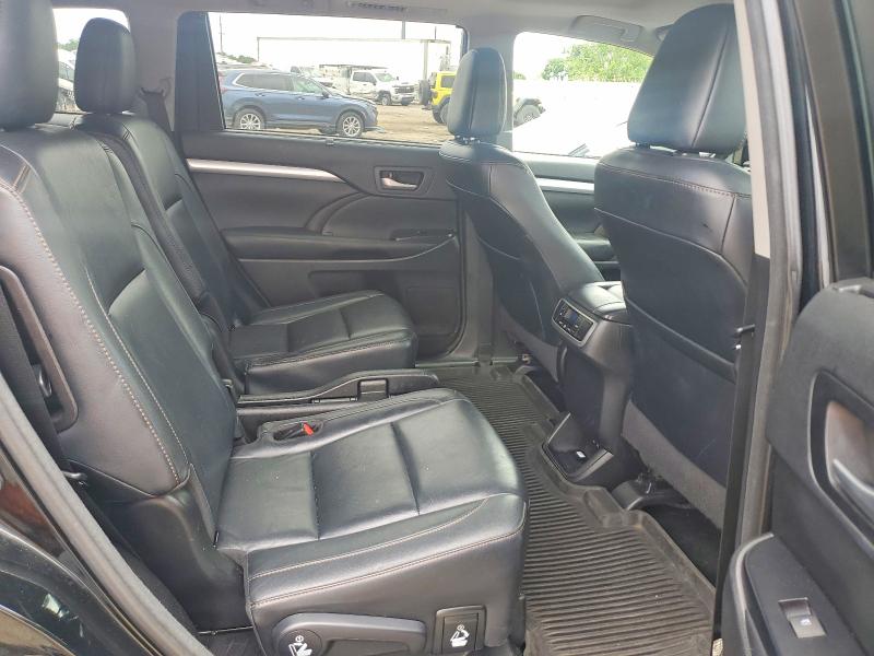 56349756 :رقم المزاد ، 5TDJZRFH1HS460322 vin ، 2017 Toyota Highlander مزاد بيع