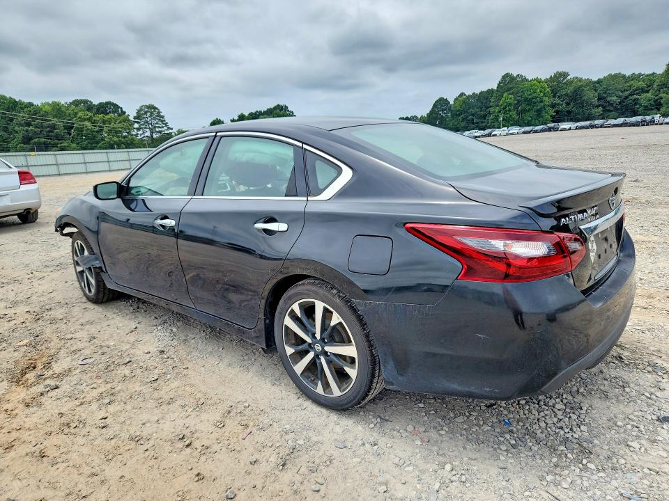 2018 Nissan Altima მანქანა იყიდება აუქციონზე, vin: 1N4AL3AP7JC232917, აუქციონის ნომერი: 58622406