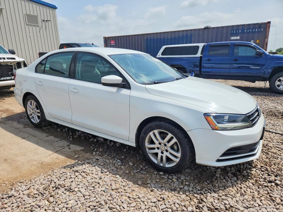 59125916 :رقم المزاد ، 3VW2B7AJ3JM227651 vin ، 2018 Volkswagen Jetta مزاد بيع