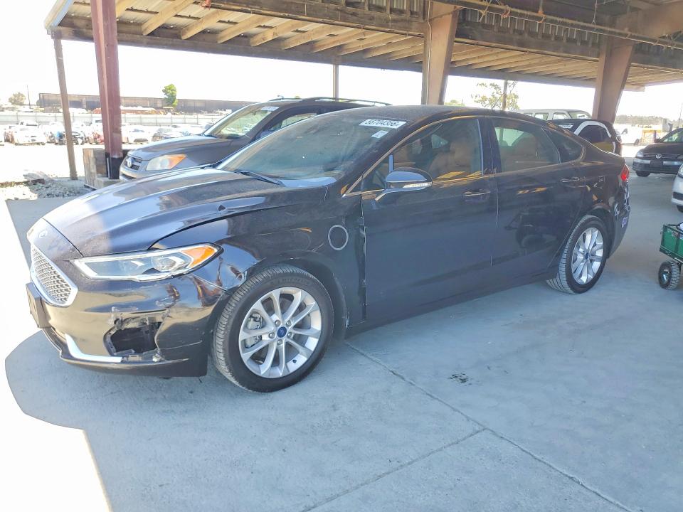 Продажа на аукционе авто 2019 Ford Fusion, vin: 3FA6P0SU4KR201737, номер лота: 56704356