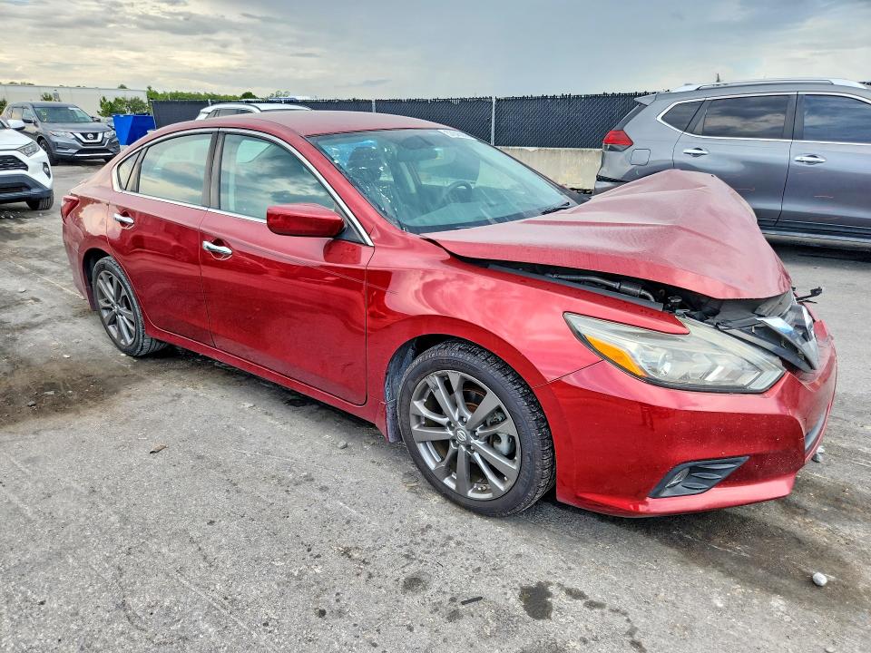 Продаж на аукціоні авто 2018 Nissan Altima, vin: 1N4AL3AP9JC226696, номер лоту: 57045806