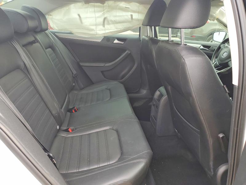 55395056 :رقم المزاد ، 3VWLX7AJ6DM365579 vin ، 2013 Volkswagen Jetta مزاد بيع