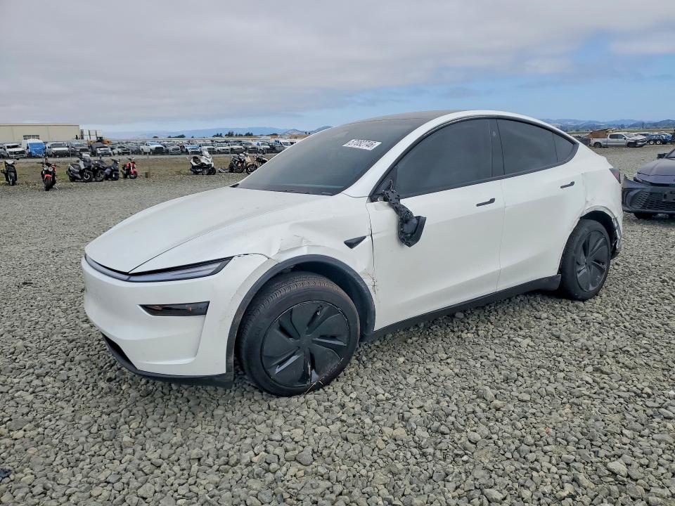 57082746 :رقم المزاد ، 7SAYGDEE6TF454045 vin ، 2026 Tesla Model Y مزاد بيع