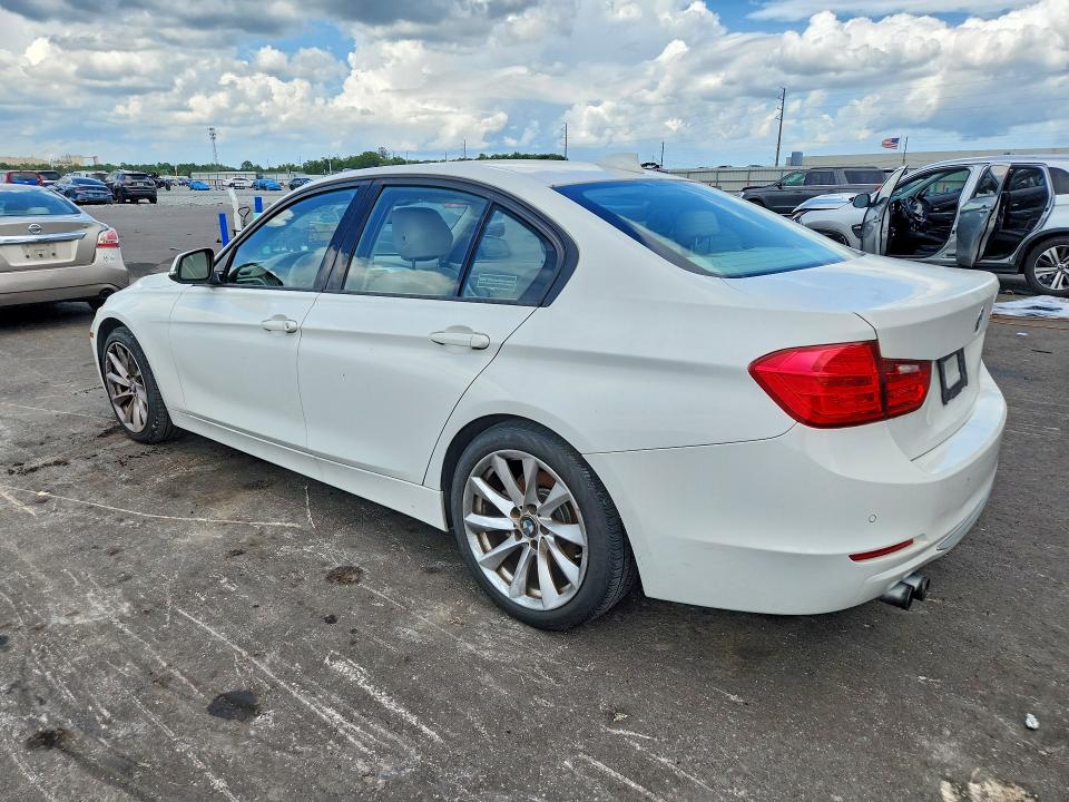 Продажа на аукционе авто 2012 Bmw 328, vin: WBA3A5C59CF341457, номер лота: 76295645