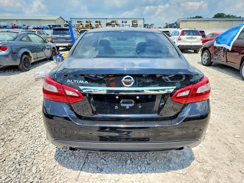 58769636 :رقم المزاد ، 1N4AL3AP9JC471062 vin ، 2018 Nissan Altima مزاد بيع