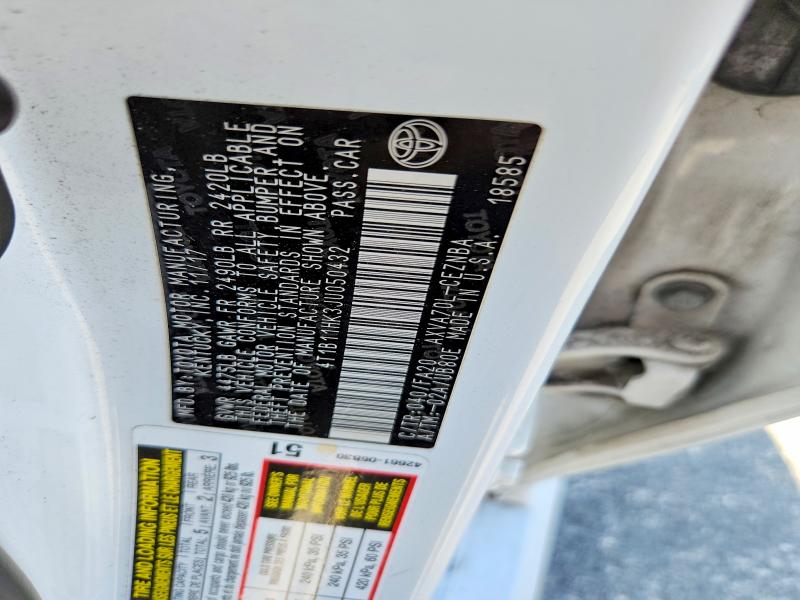 57261396 :رقم المزاد ، 4T1B11HK3JU050432 vin ، 2018 Toyota Camry مزاد بيع