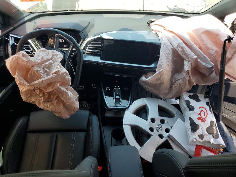 58883126 :رقم المزاد ، WA13UBFZ6RP069681 vin ، 2024 Audi Q4 E-tron مزاد بيع