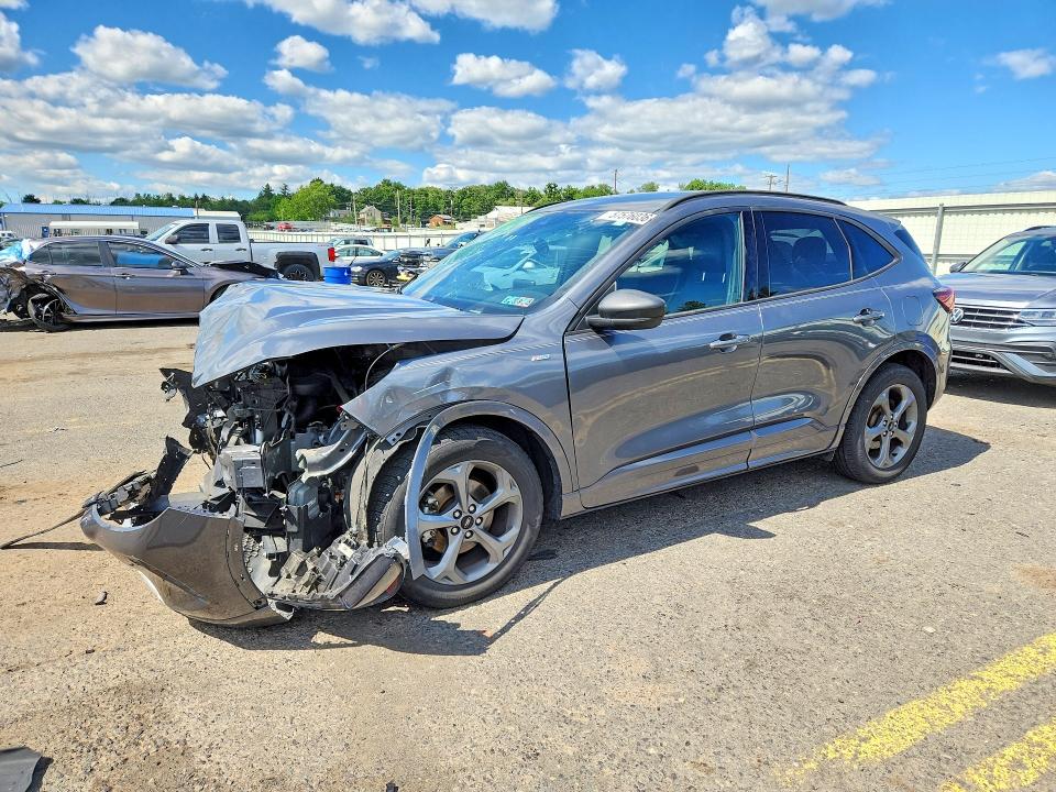 2023 Ford Escape მანქანა იყიდება აუქციონზე, vin: 1FMCU9MN4PUA05776, აუქციონის ნომერი: 57576036