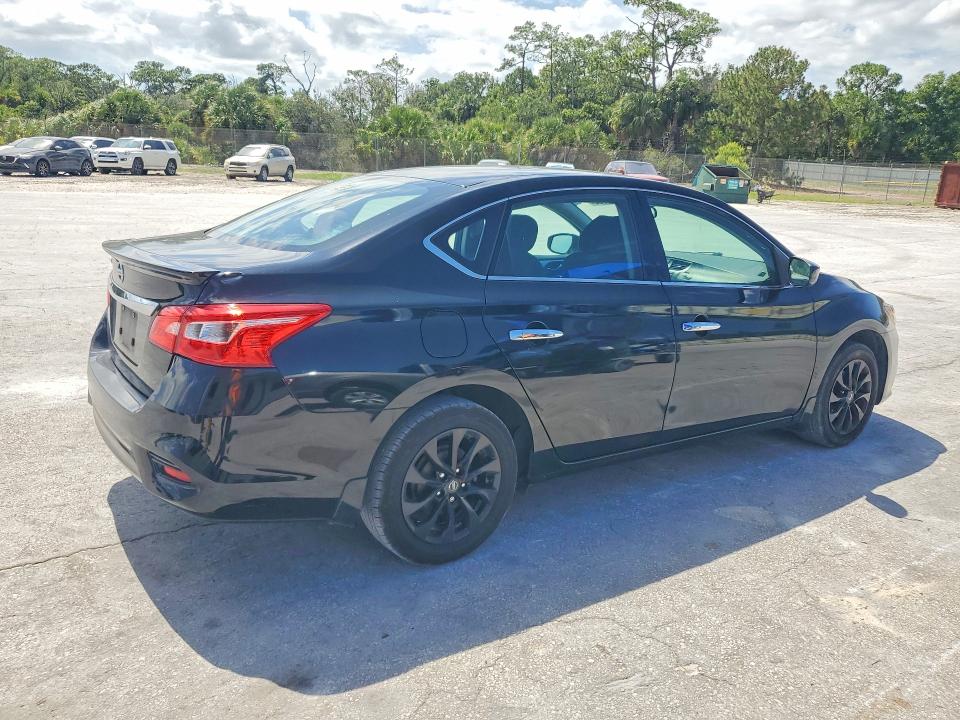 Продажа на аукционе авто 2018 Nissan Sentra, vin: 3N1AB7AP8JY332393, номер лота: 56479006