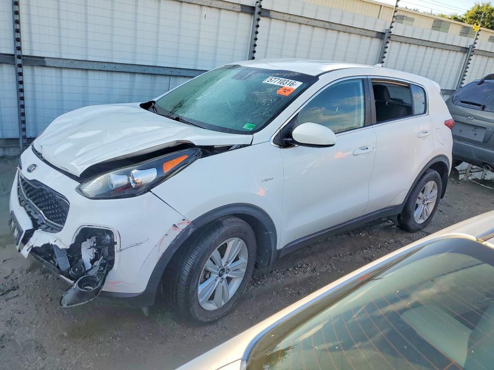 Продаж на аукціоні авто 2018 Kia Sportage, vin: KNDPMCAC7J7394196, номер лоту: 57710316