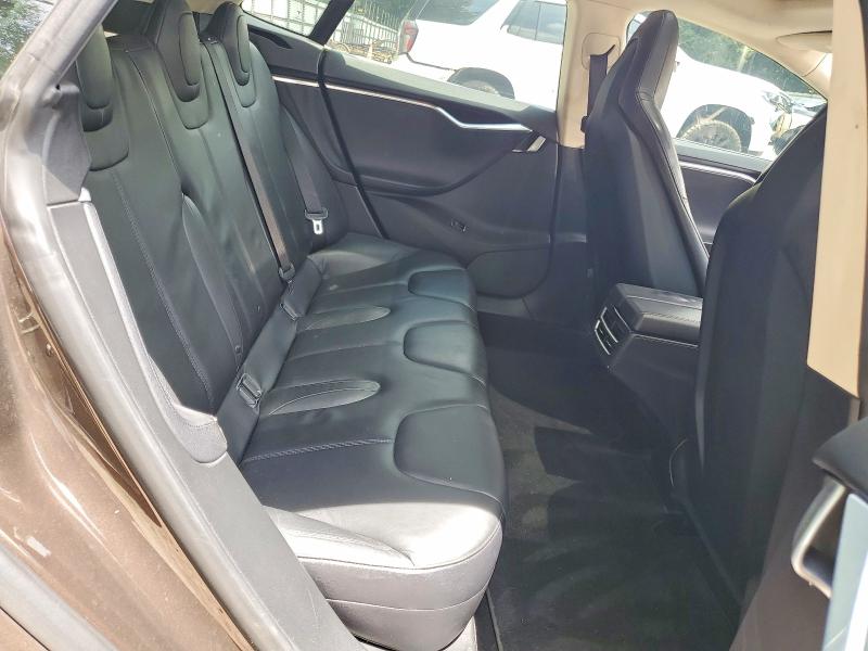 2013 Tesla Model S მანქანა იყიდება აუქციონზე, vin: 5YJSA1CN0DFP22496, აუქციონის ნომერი: 57563546