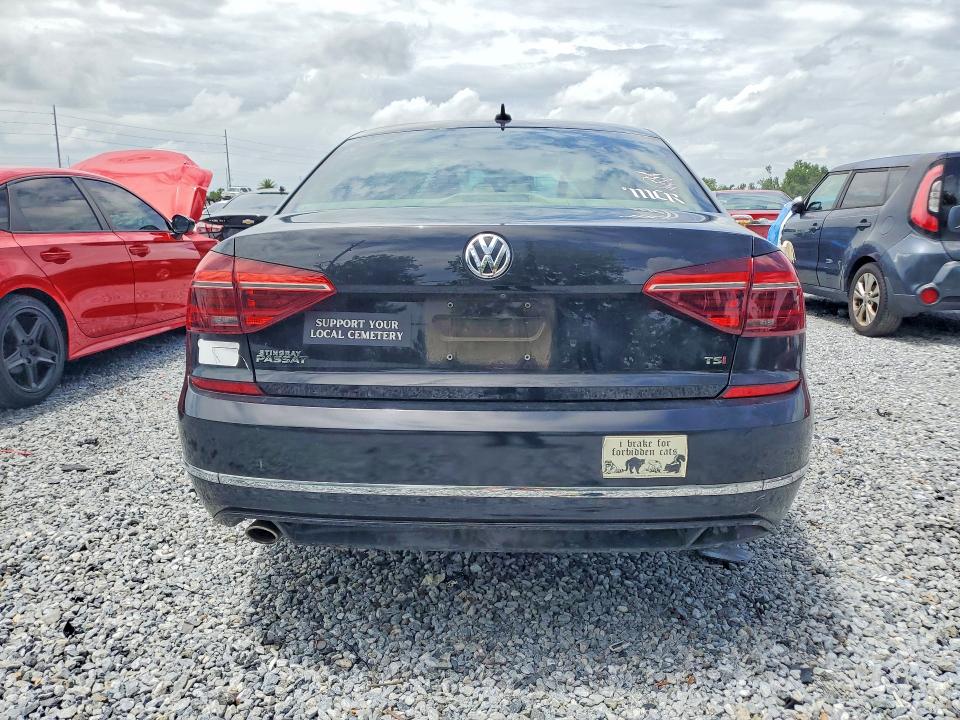 Продажа на аукционе авто 2018 Volkswagen Passat, vin: 1VWAA7A32JC010948, номер лота: 54843566
