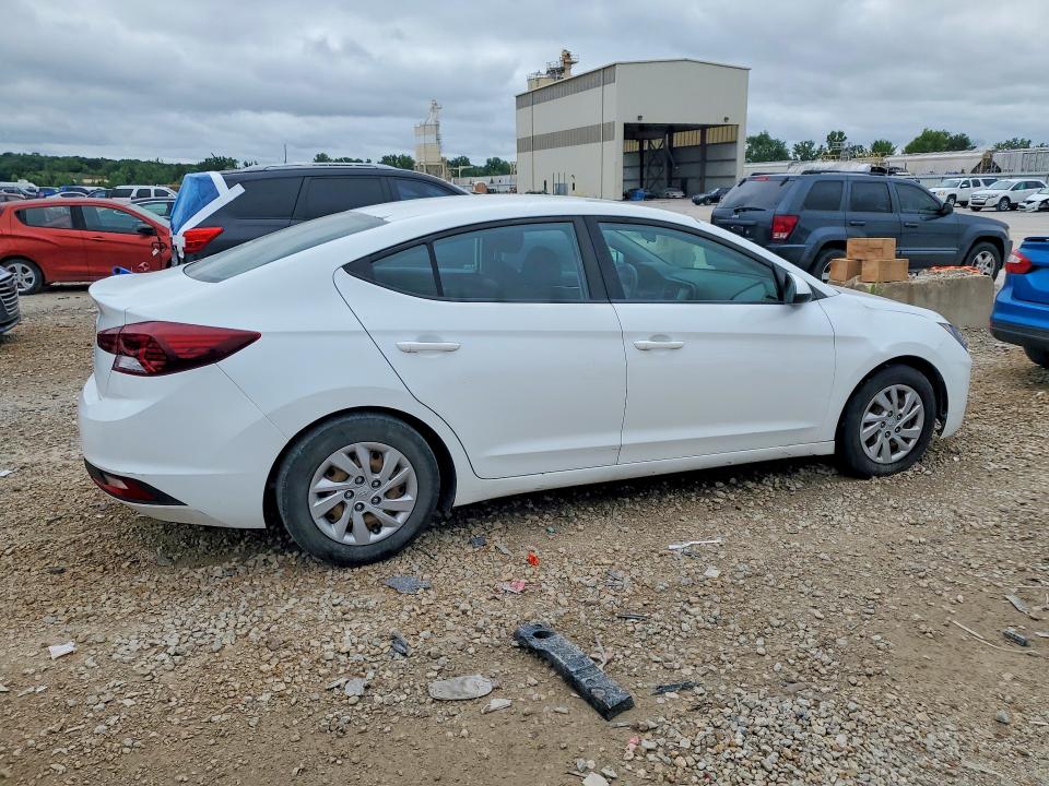 58370386 :رقم المزاد ، 5NPD74LF7KH412913 vin ، 2019 Hyundai Elantra مزاد بيع