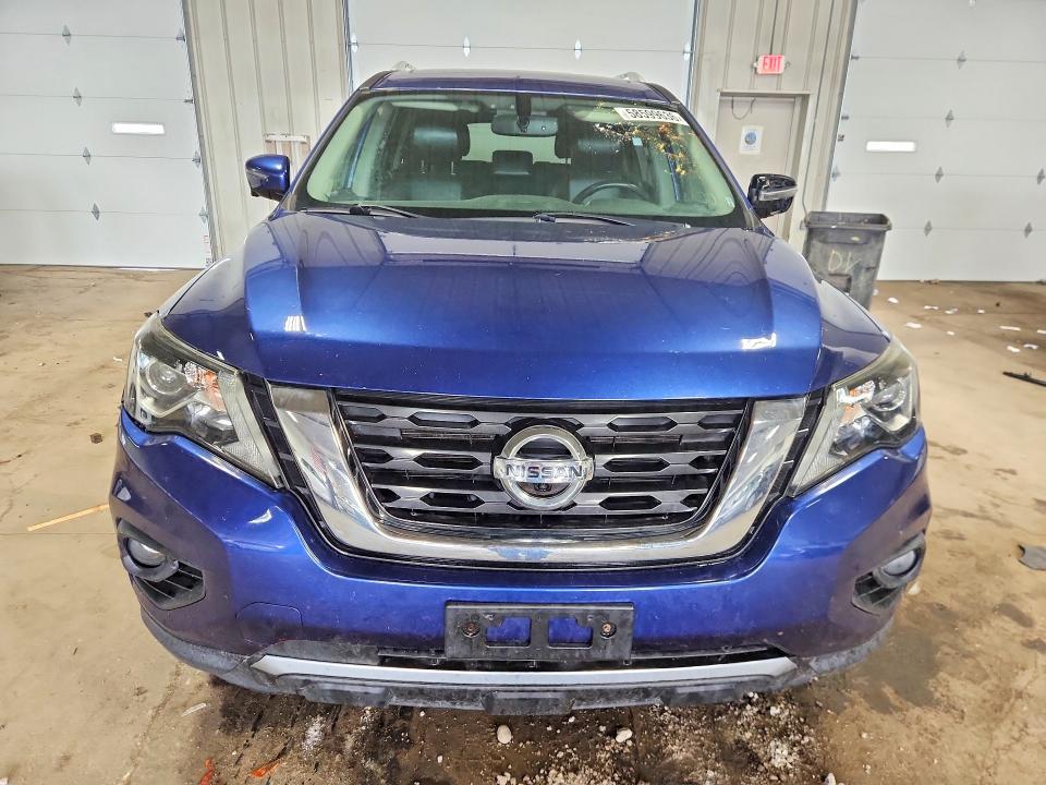 2017 Nissan Pathfinder მანქანა იყიდება აუქციონზე, vin: 5N1DR2MMXHC683928, აუქციონის ნომერი: 58599636