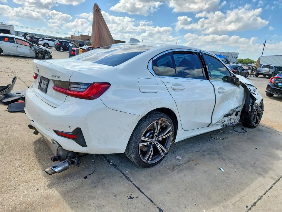 56566376 :رقم المزاد ، 3MW5R1J04M8B66594 vin ، 2021 Bmw 330i مزاد بيع