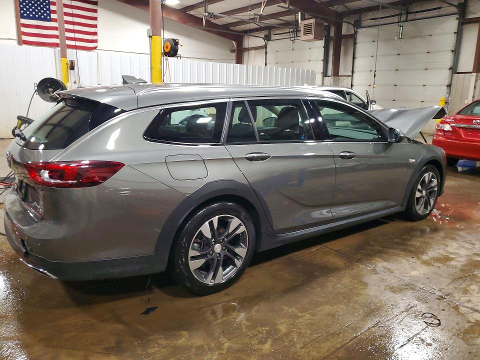 58453936 :رقم المزاد ، W04GV8SX9J1110768 vin ، 2018 Buick Regal Tourx مزاد بيع
